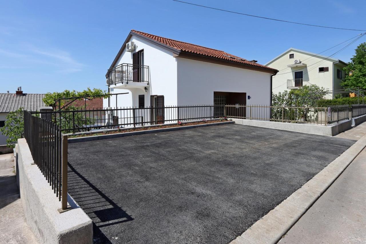 Apartments And Rooms With Parking Space Selce, Crikvenica - 2362 المظهر الخارجي الصورة