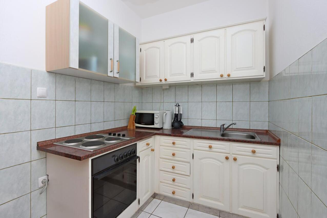 Apartments And Rooms With Parking Space Selce, Crikvenica - 2362 المظهر الخارجي الصورة