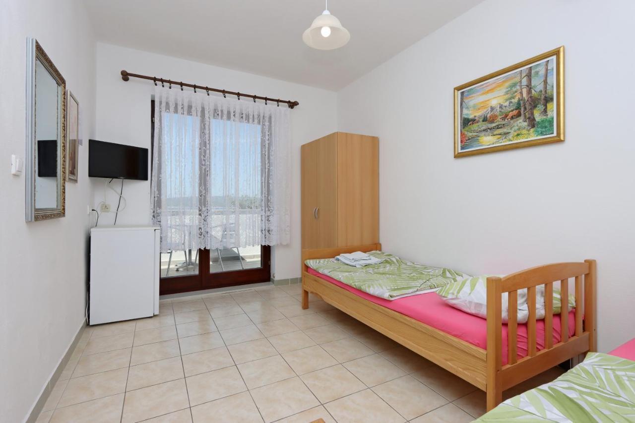 Apartments And Rooms With Parking Space Selce, Crikvenica - 2362 المظهر الخارجي الصورة