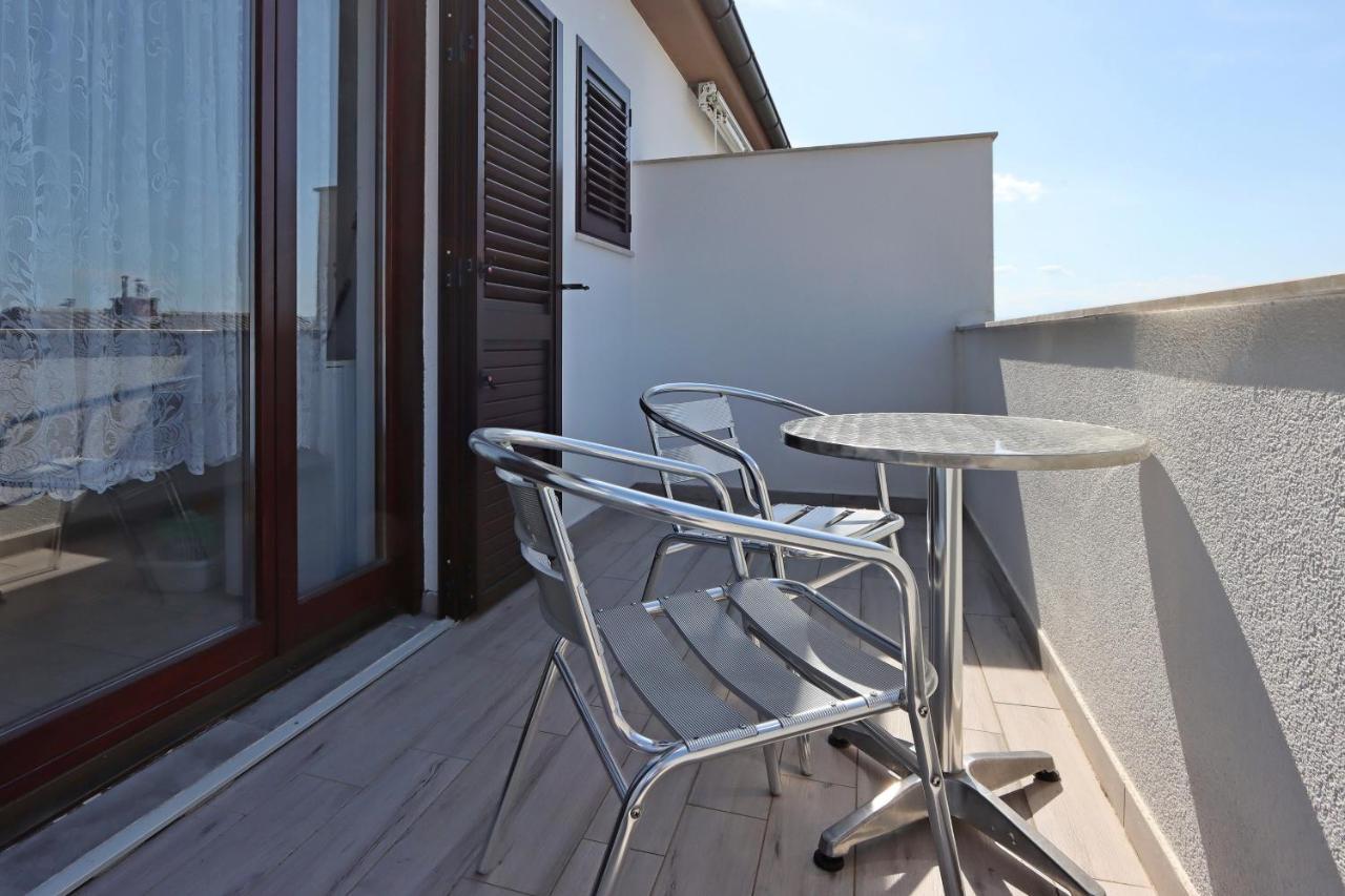 Apartments And Rooms With Parking Space Selce, Crikvenica - 2362 المظهر الخارجي الصورة