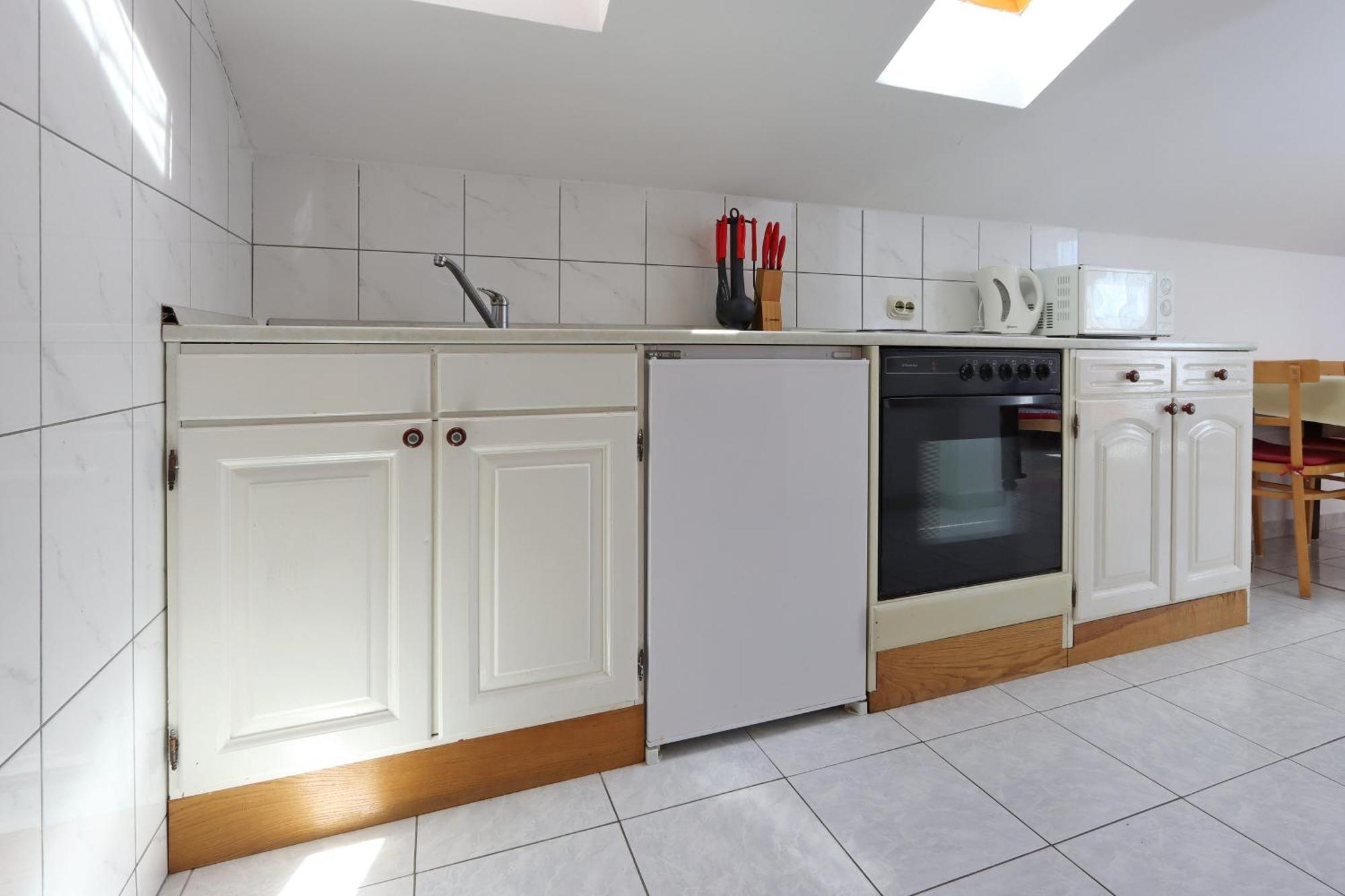Apartments And Rooms With Parking Space Selce, Crikvenica - 2362 الغرفة الصورة